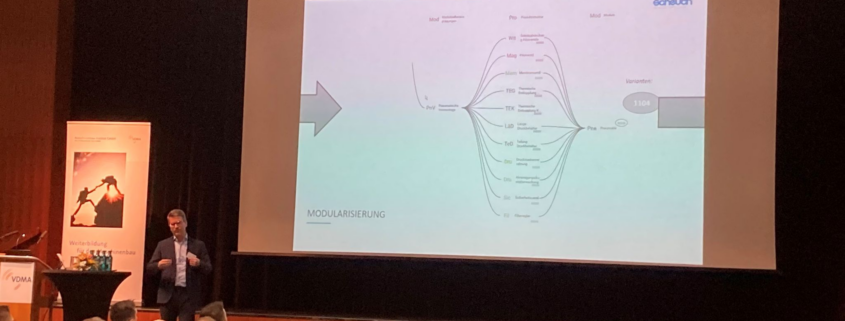 Stefan Hötzinger at the VDMA Variant Management Conference 2023 in Langen