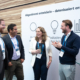 Sandra Szech und Ole Messerschmidt am Stand von Odego auf der VDMA-Tagung Variantenmanagement im Maschinenbau